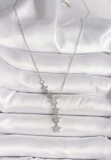 Zirkon Taşlı Yıldız Detaylı Gümüş Renk Kadın Kolye