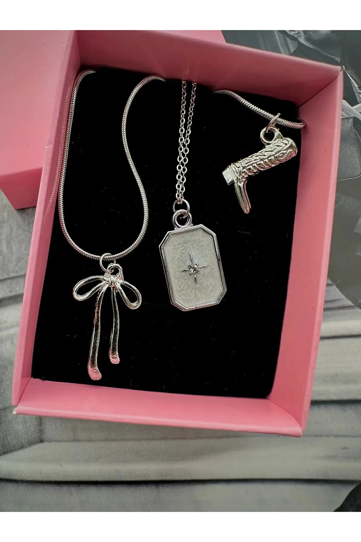 Fiyonk-Kuzey Yıldızı-Çizme Gümüş Renk Çelik Kolye Seti - Fembelt